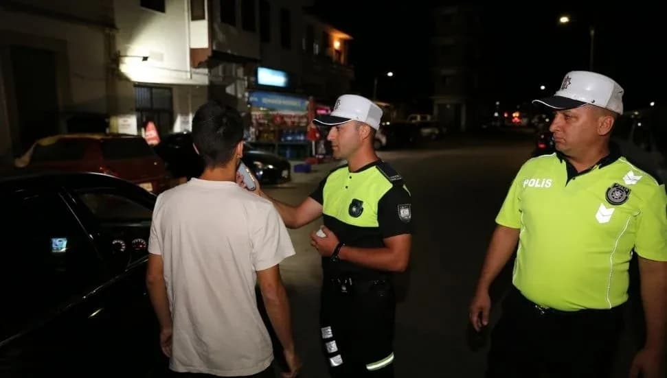 Trafik denetimlerinde 354 sürücüye yasal işlem, 13 araç trafikten men edildi