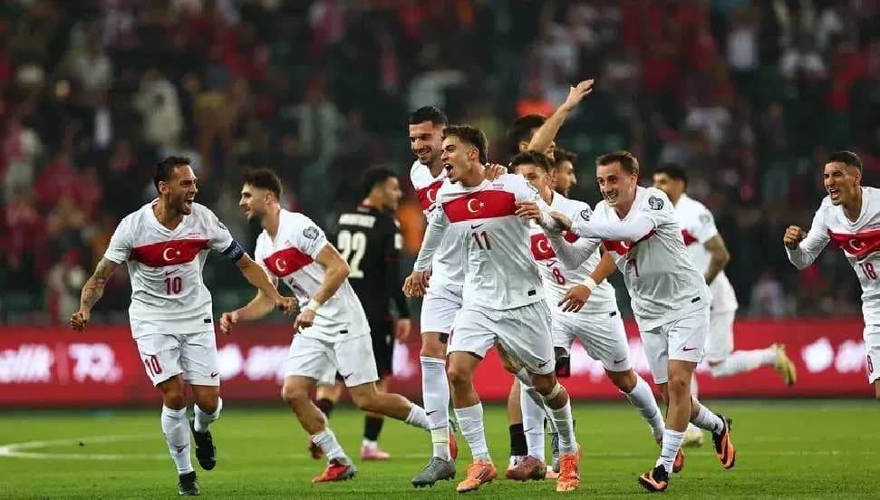 CANLI- Türkiye, Fransa'yı konuk ediyor: 0-1