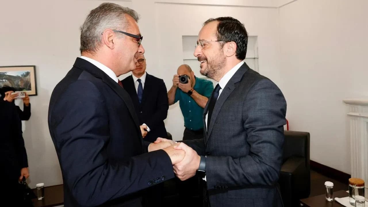 Erhürman ile Hristodulidis yarın ara bölgede görüşecek