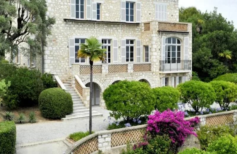 Fransa’da Renoir Müzesi’nde soygun: Tahmini değeri 9 milyon euro olan tablolar çalındı