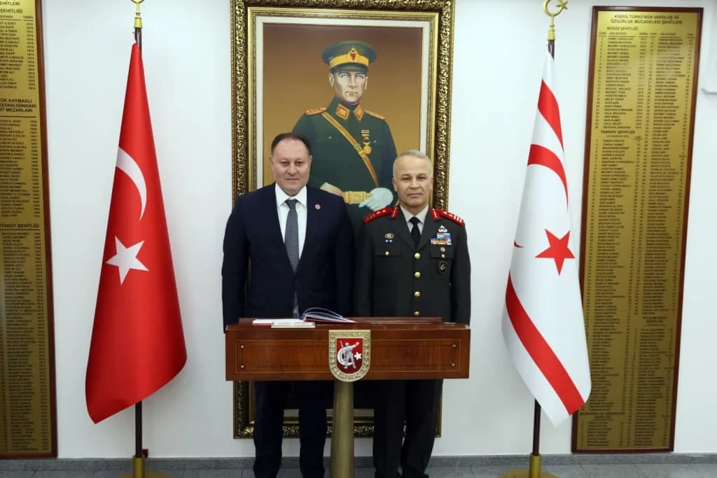 Öztürkler Korgeneral İnaltekin ile Tümgeneral Bilir’i ziyaret etti