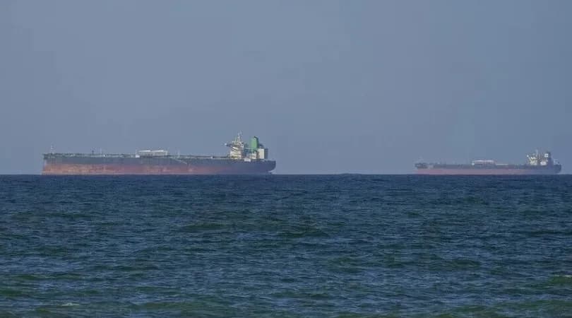 İngiltere Deniz Ticaret Operasyonları: Hürmüz Boğazı’nda bir petrol tankeri vuruldu