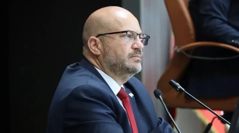 Küçük: Yasalar koşullara göre sürekli güncellenmeli