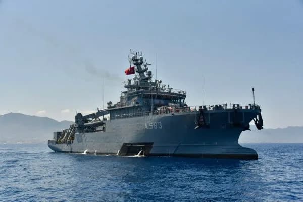 TCG Işın henüz aramaya başlamadı: Kriz masası batık bölgesine gidiyor