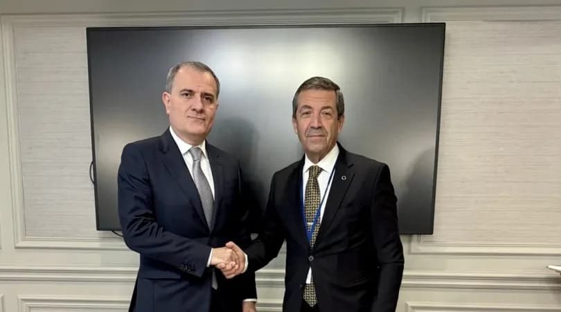 Ertuğruloğlu, Azerbaycan Dışişleri Bakanı Bayramov ile görüştü