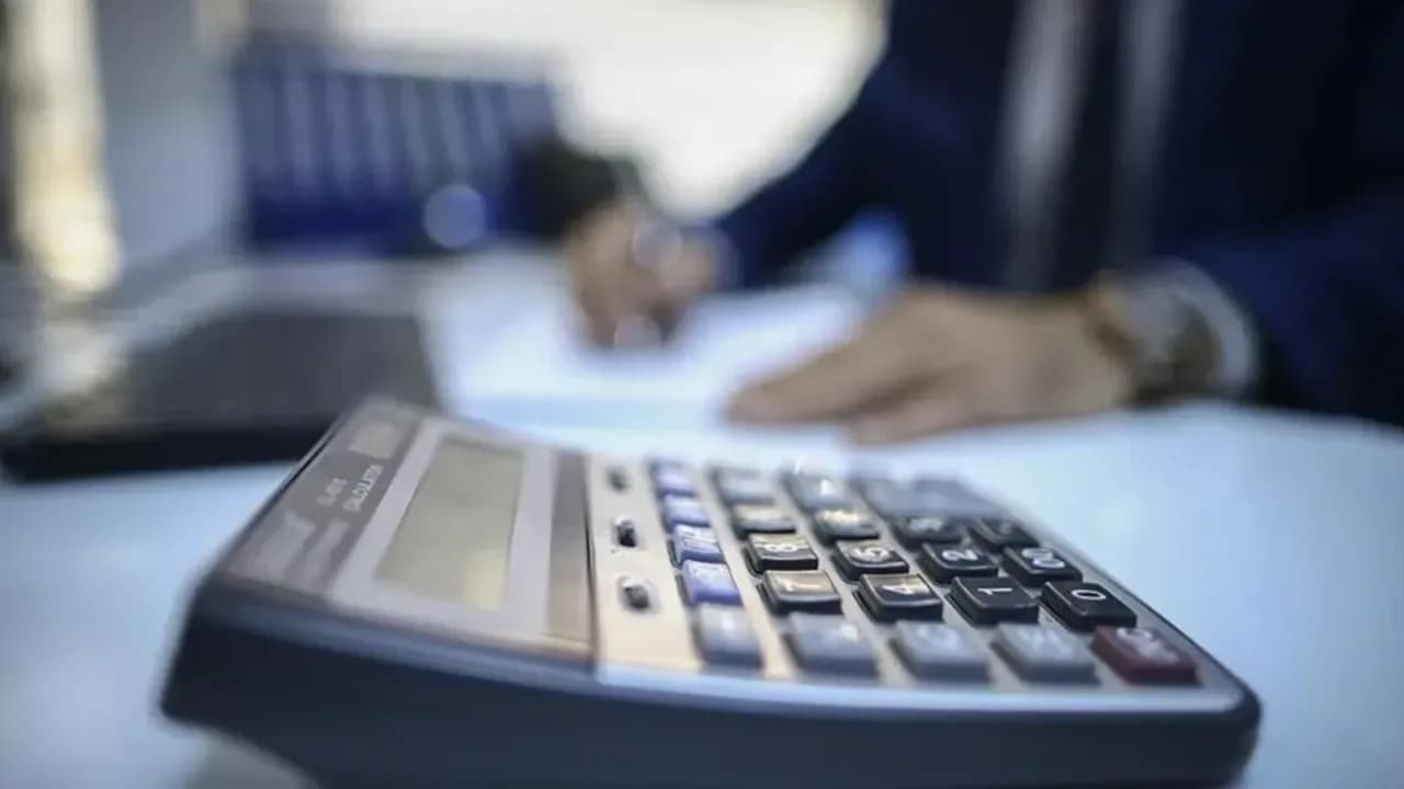 Güney Kıbrıs’ta devlet memuru sayısı 53 bini aştı