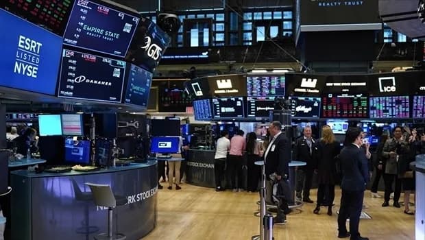 New York borsası karışık seyirle açıldı