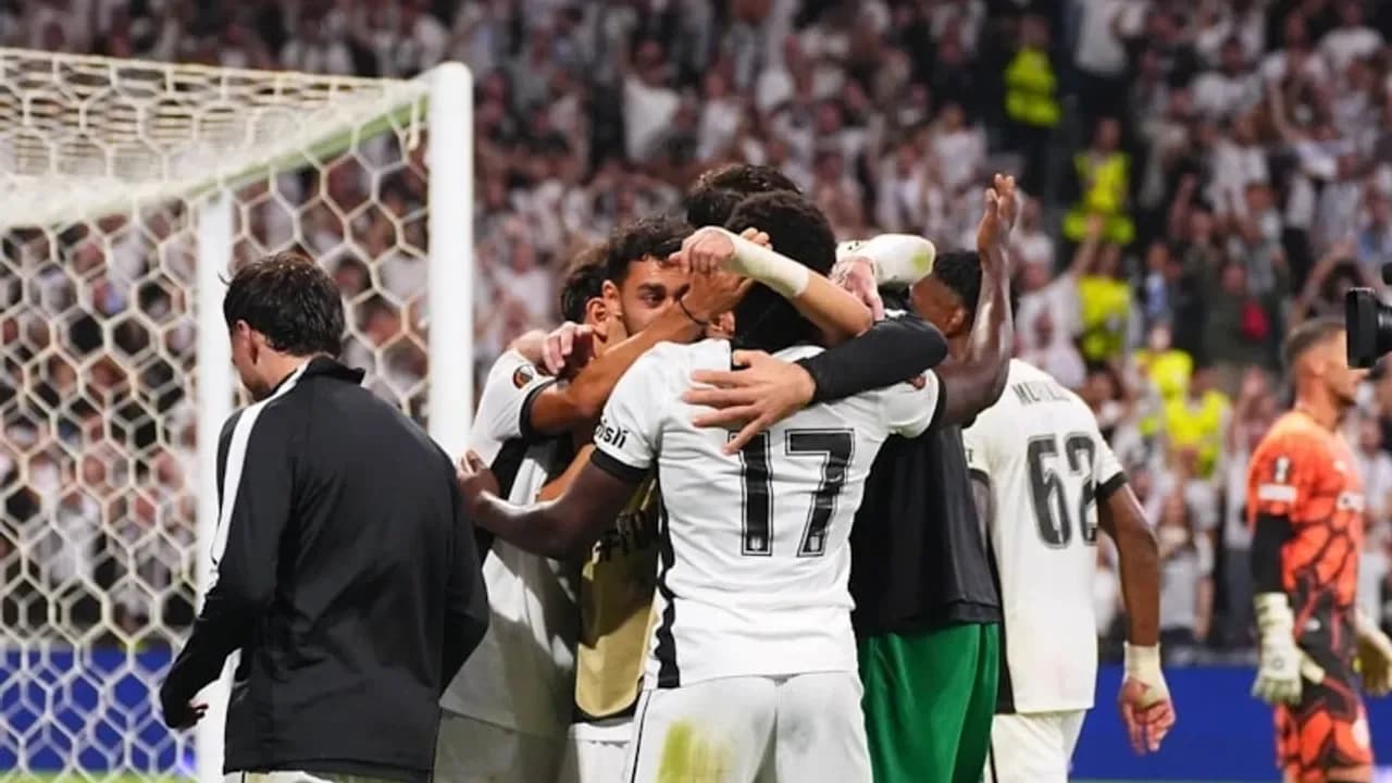 Beşiktaş Dolmabahçe’de 7’de 7 yaptı: Marsilya’ya 4 gol