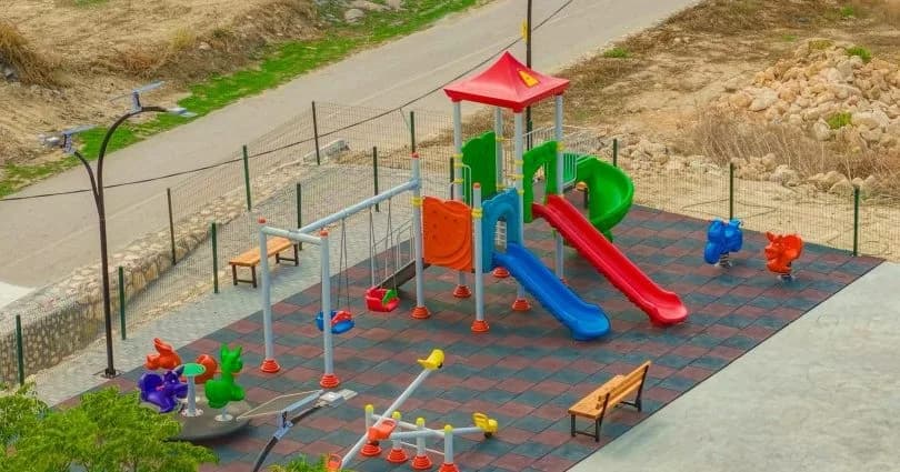 Sazlıköy’de yapılan park açıldı