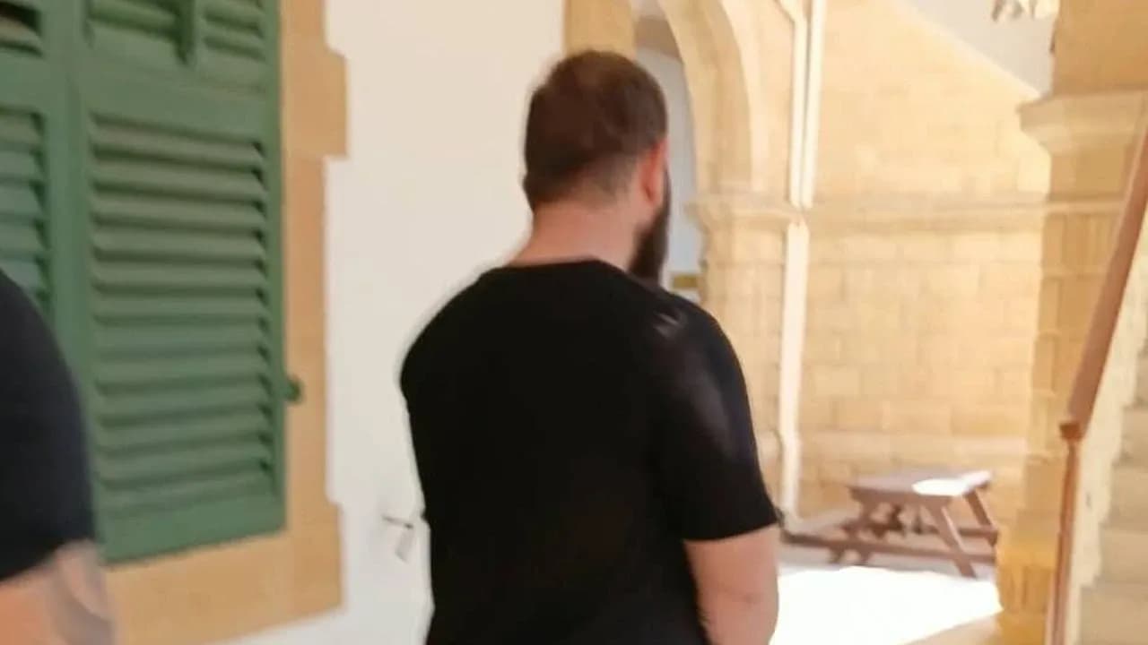 Amcasını “C4 ve bombayla havaya uçurmakla” tehdit etti