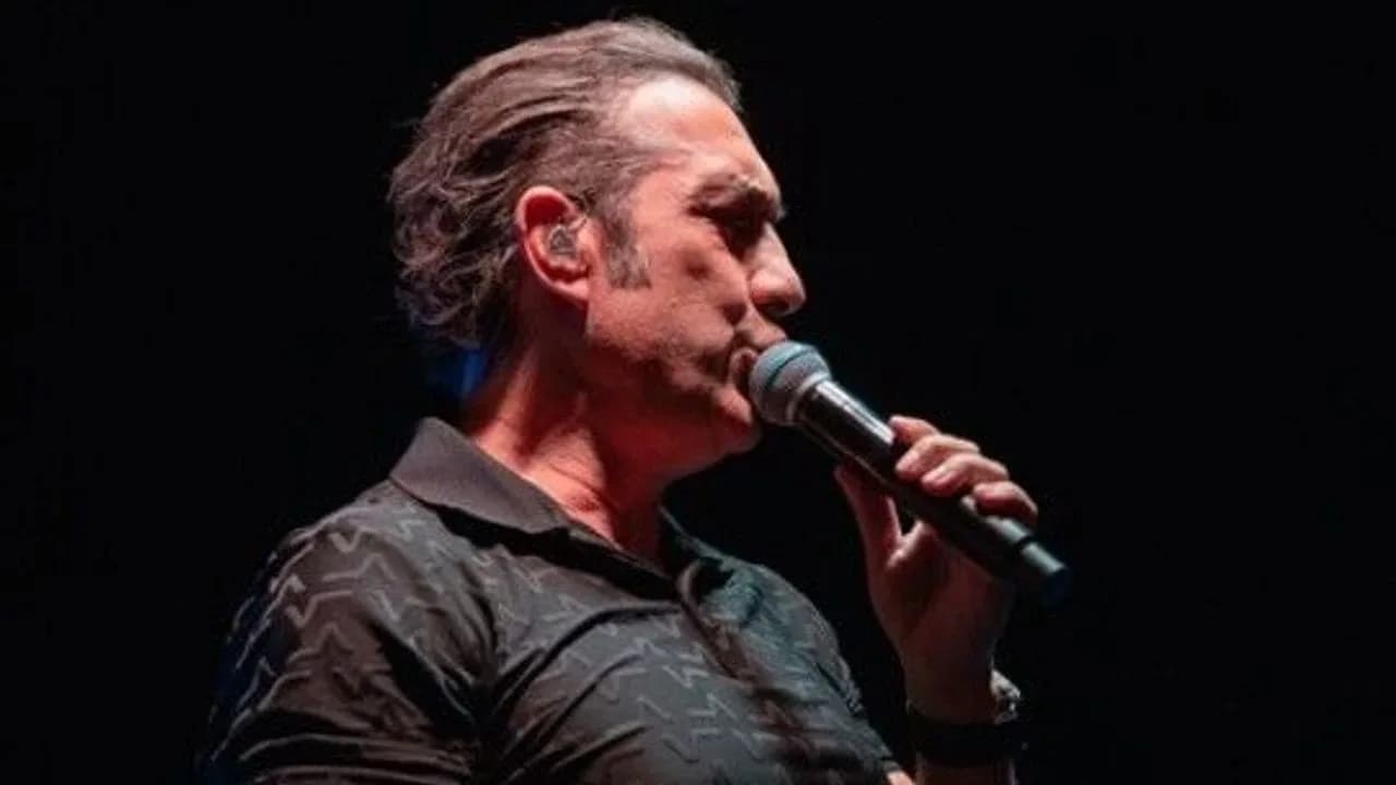 Kıraç, Merit Liman Teras Sahne’de yaz konserlerinin finalini yaptı