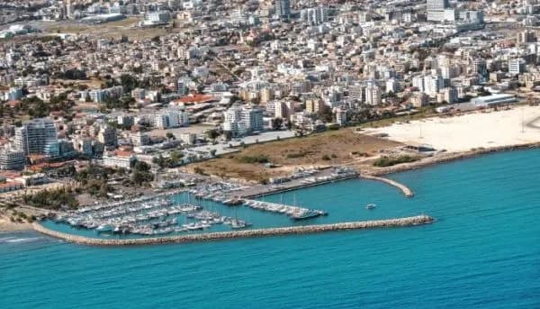 Güney Kıbrıs deniz güvenliği mevzuatını değiştiriyor: Tehlikeli havada sefere yasak gündemde