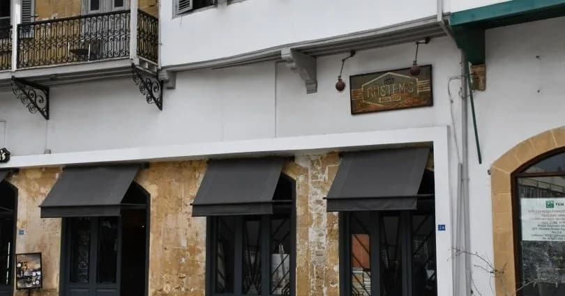 “Nesiller Boyunca Kıbrıs” söyleşisi Rüstem Kitabevi’nde yapıldı