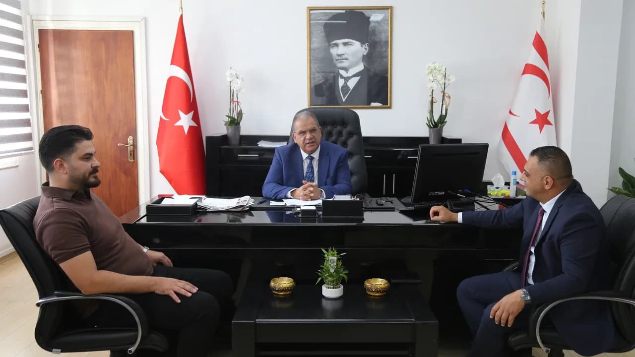 Bakan Sucuoğlu, Gazimağusa Birleşik Taksiciler Birliği heyetini kabul etti