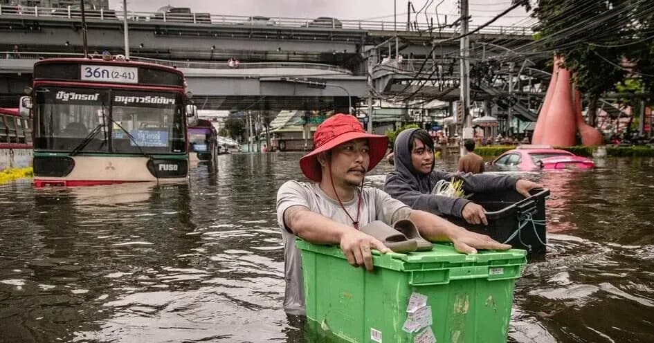 Tayland’da seller nedeniyle binlerce kişi tahliye edildi