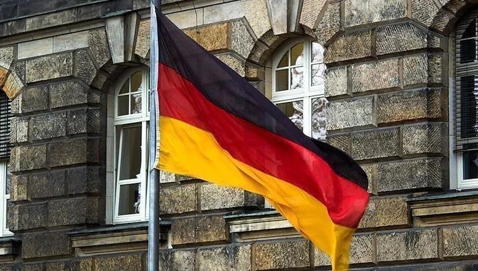 Almanya, aşırı sağcı AfD'nin gizli operasyon planına erişimini kısıtlamayı değerlendiriyor