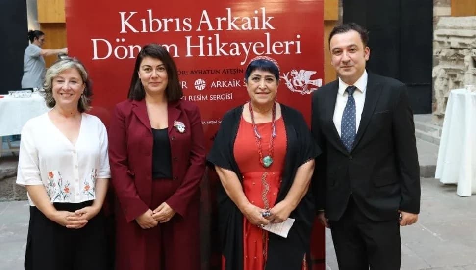 Mine Okur’un “Arkaik Sezgi” sergisi Ankara’da açıldı