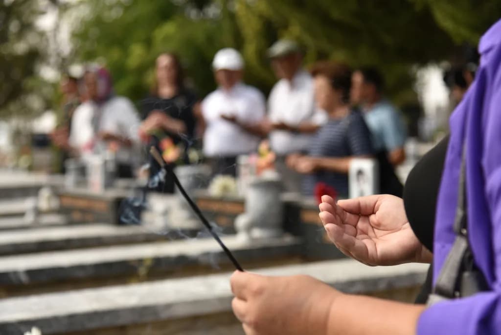 Kimlik tespiti tamamlanan 15 şehidin defin töreni ertelendi