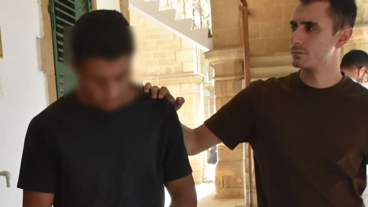 Lefkoşa’da marketten 52 bin TL çaldığı iddia edilen zanlı cezaevine gönderildi