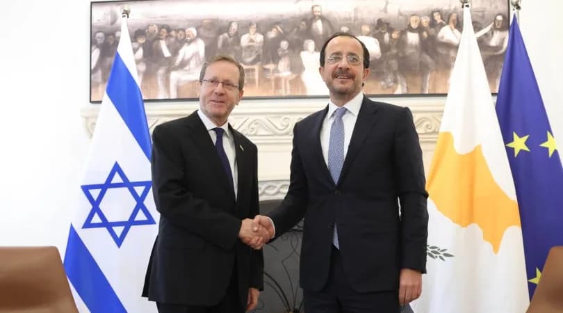 Hristodulidis, İsrail Cumhurbaşkanı Herzog’u kabul etti