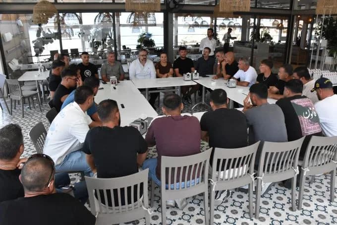 Şenkul, Filo Jet faciasındaki arama çalışmalarına destek veren sivil kaptan ve gemi çalışanlarıyla buluştu