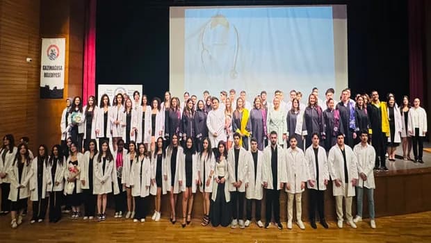 DAÜ Dr. Fazıl Küçük Tıp Fakültesi’nde akademik yıl açılış ve beyaz önlük töreni yapıldı