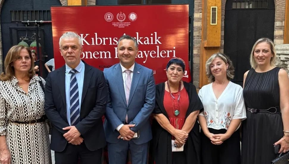 Mine Okur'un "Arkaik Sezgi" Sergisi Ankara’da sona erdi