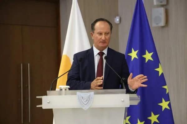 Hellim için alarm: 610,9 milyon euroluk yeniden yapılanma planı