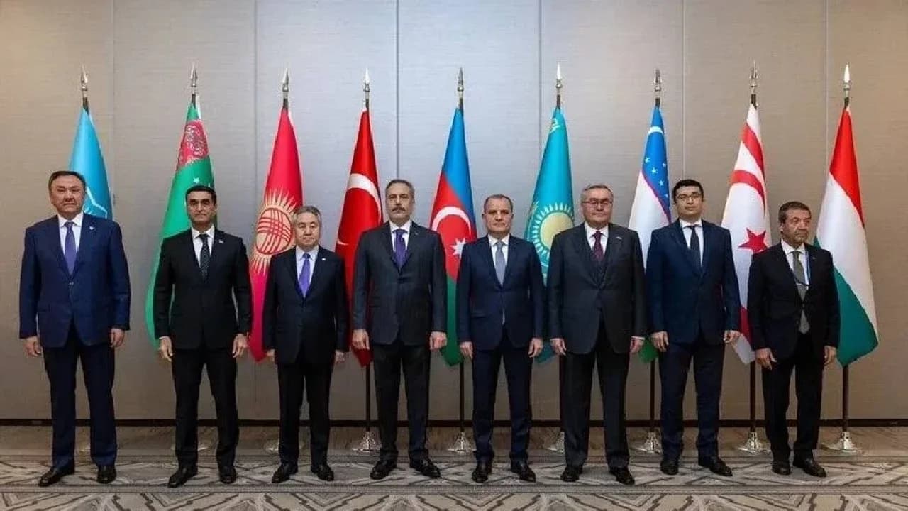 Ertuğruloğlu, TDT Dışişleri Bakanları toplantısına katıldı