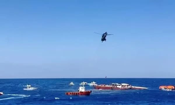 Kathimerini Girne Limanı’nda: Kayıp yakınlarının gece gündüz süren bekleyişini yazdı