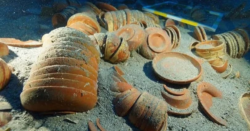 Akdeniz’den binlerce yıllık seramik takımı çıktı