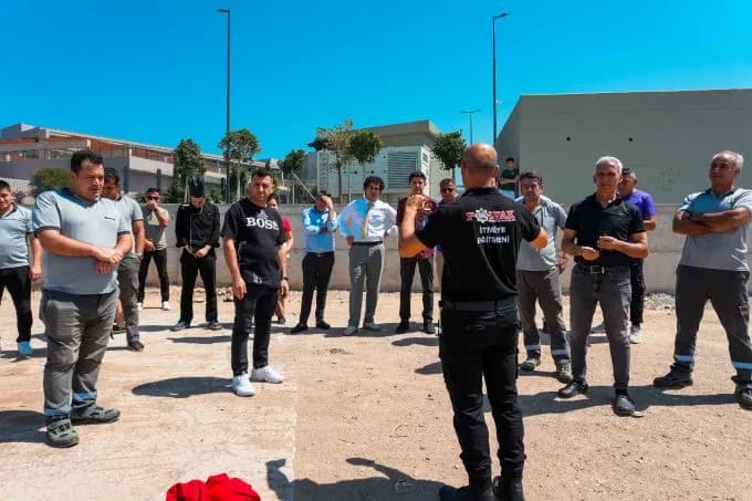 Polis Güçlendirme Vakfı’ndan otel personeline yangın ve acil durum eğitimi