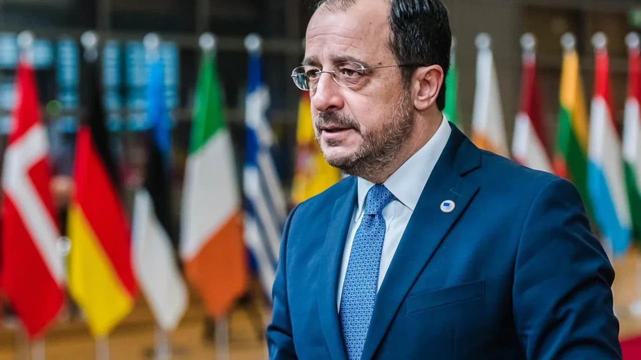 Hristodulidis New York’ta Guterres ve Holguin ile görüşecek