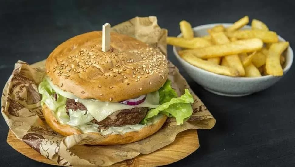 Fast food devleri müşteri çekmek için geçmişe dönüyor