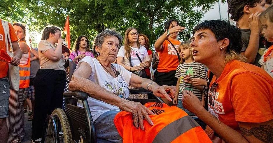 İspanya’da konut krizinin sembolü haline gelen yaşlı kadın evine dönebilecek