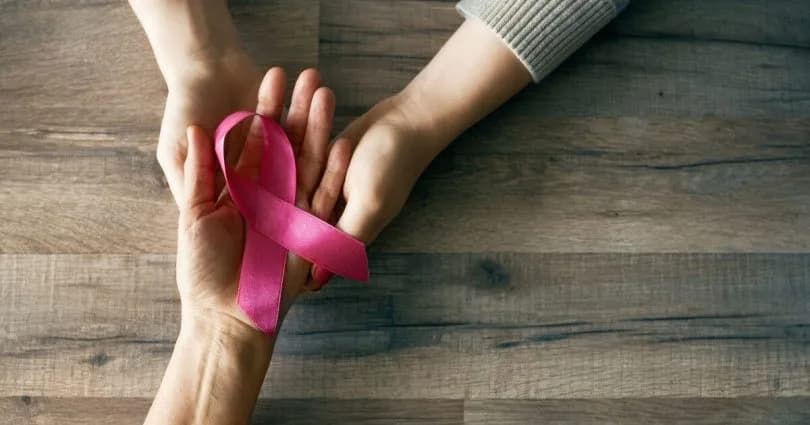 Kanser farkındalığının sembolü rozet ve pembe kurdele takma etkinliği yarın yapılacak
