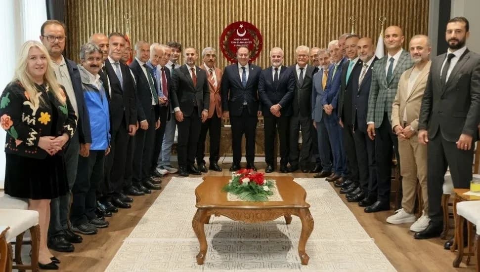 Öztürkler, TBMM'den gelen heyeti kabul etti: Kıbrıs Türk gençliğinin sesi izolasyonlardan büyüktür
