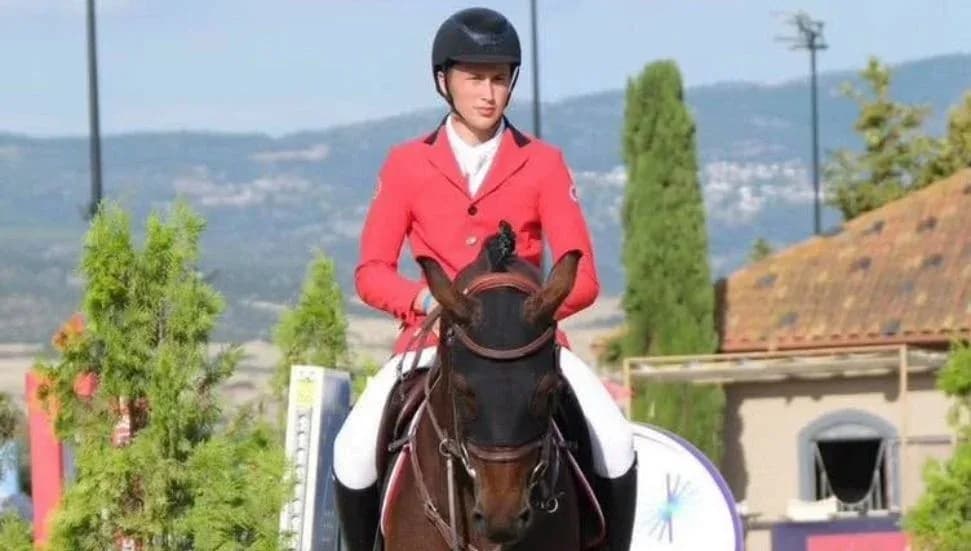 Kuzey Kıbrıs’tan Avrupa’ya uzanan başarı: Milli binici Ada Şerif Sandallı Balkan Şampiyonası’nda gümüş madalya kazandı