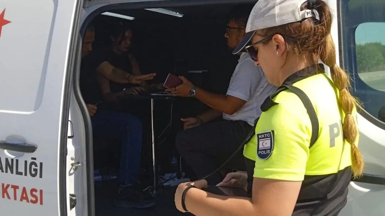 Göç Yönetimi Merkezi’nden 5 bölgede eş zamanlı denetim