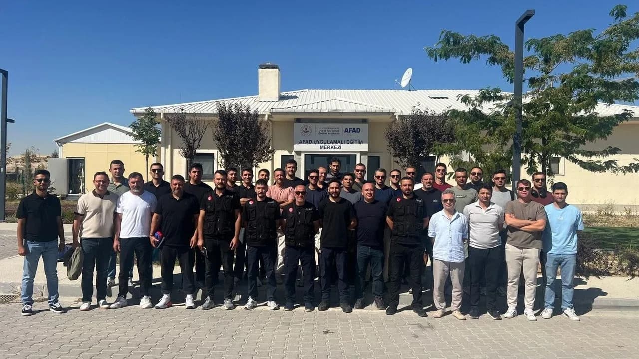 KKTC’den bir ilk: DAAK üyeleri arama-kurtarma eğitmeni oldu
