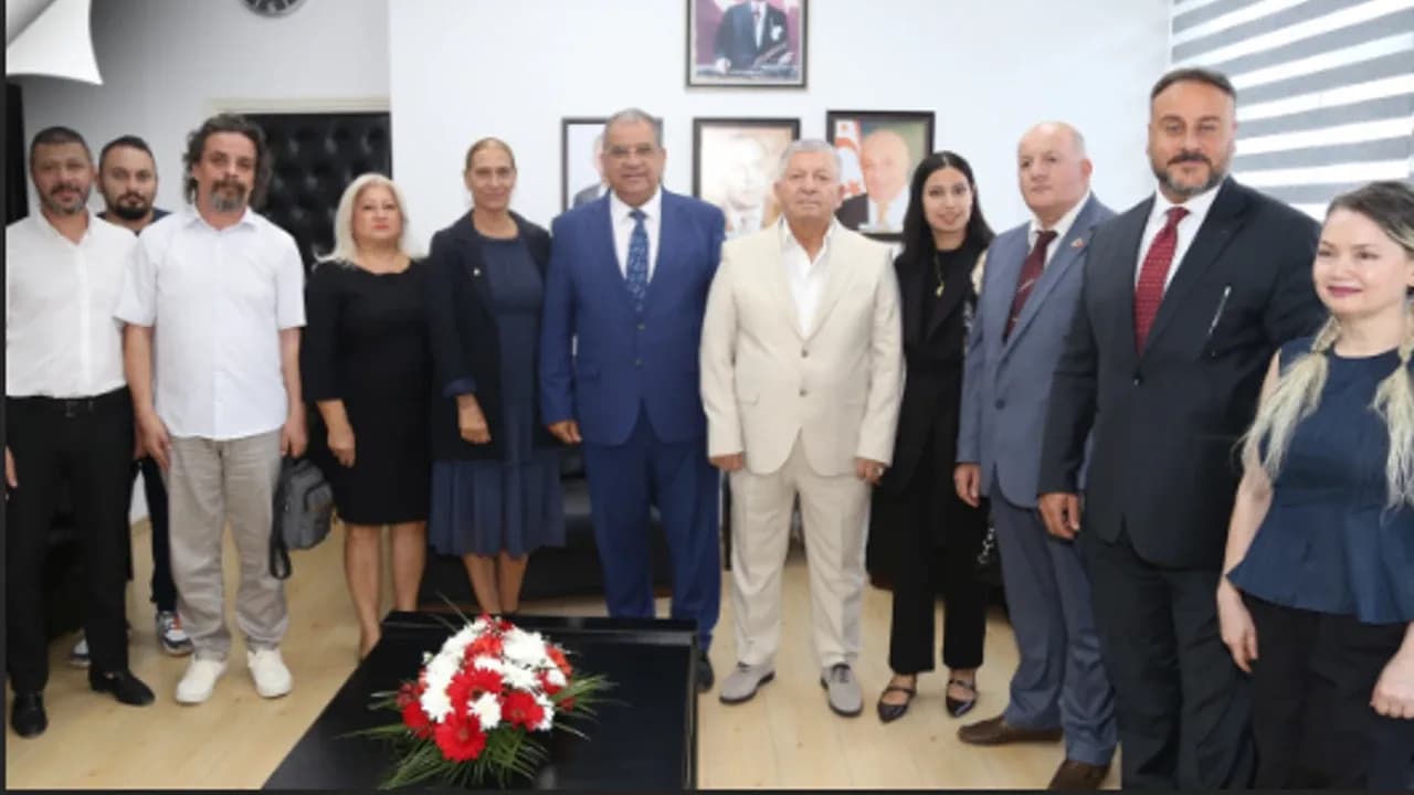Sucuoğlu, Taekwondo Federasyonu heyetini kabul etti