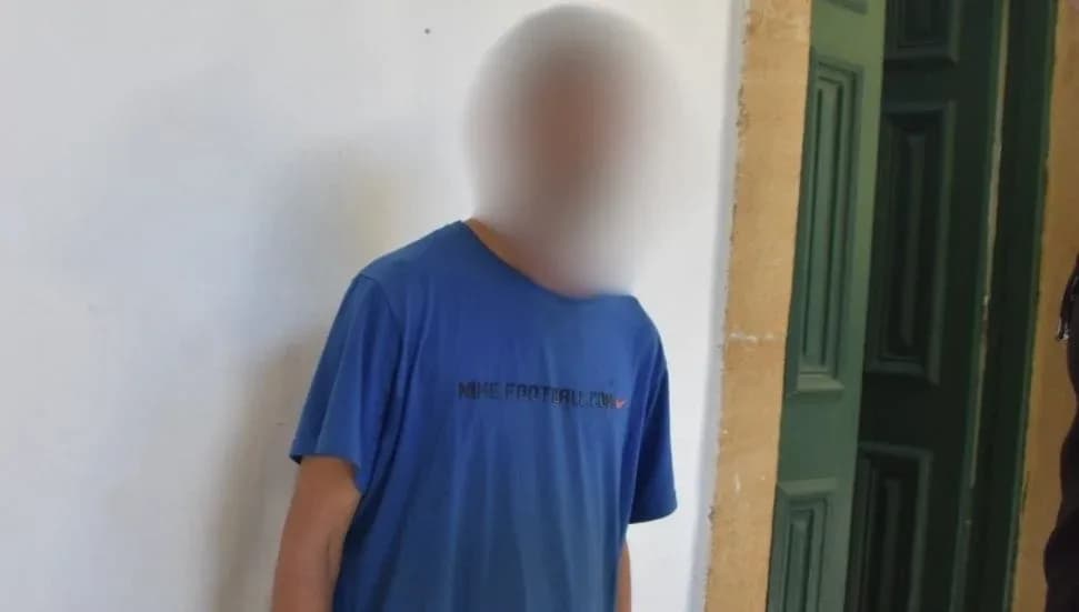 Evinde 74 gram uyuşturucu ve satışından elde edilen para bulundurmakla itham edilen zanlı 3 gün tutuklu kalacak