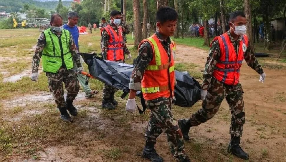 Nepal'deki sel felaketinde hayatını kaybedenlerin sayısı bin 403'e yükseldi