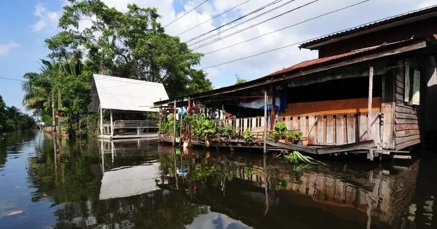 Tayland’ın başkenti Bangkok’taki 50 bölgenin tamamı afet bölgesi ilan edildi