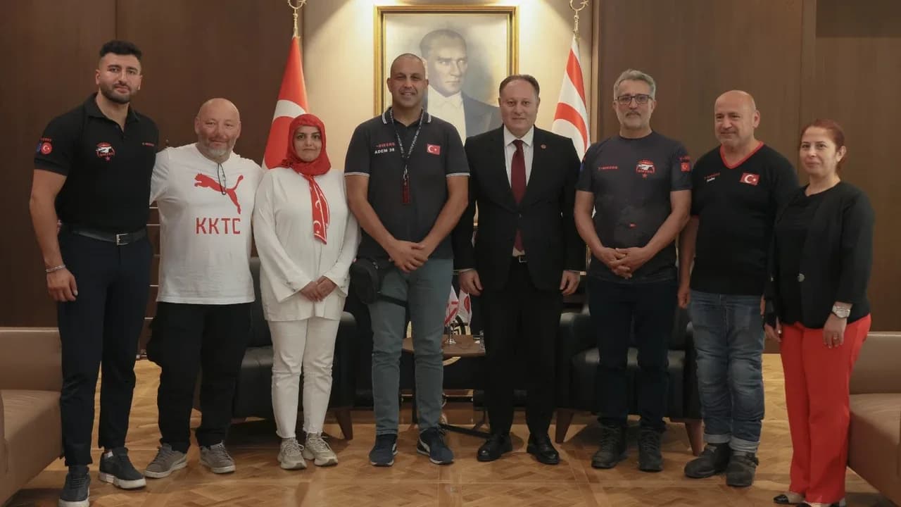 Öztürkler: kıbrıs türk gençlerinin dünyayla bağı kesilmemeli