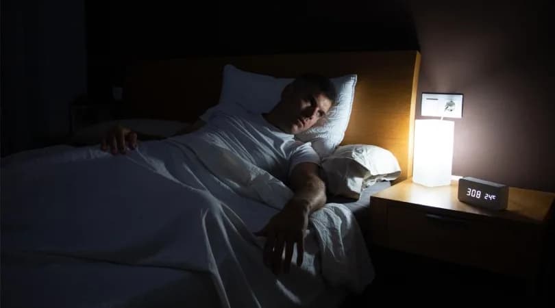 Gece ışıkta uyumak kalbi etkiliyor olabilir
