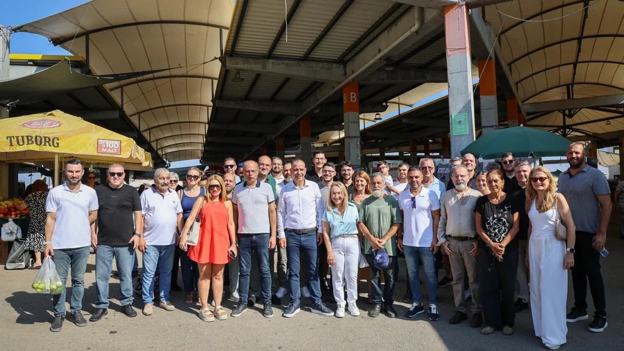 ctp ve tdp lefkoşa açık pazarı’nı ziyaret etti