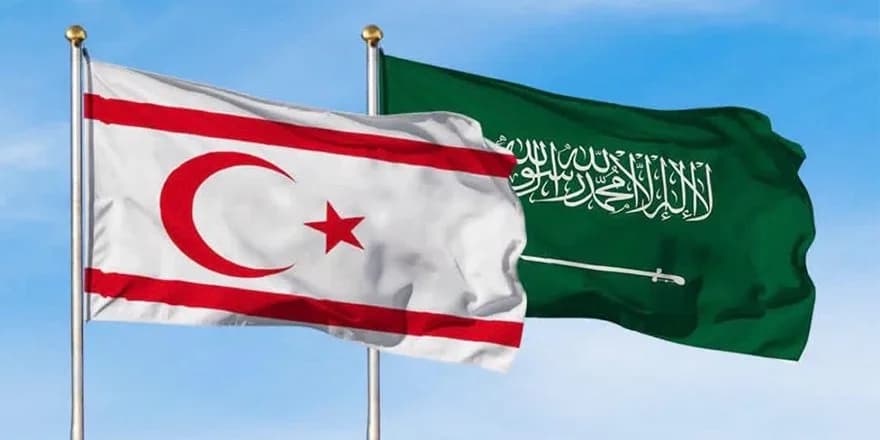 Suudi Arabistan bayrağıyla Türkmenistan'ın "milli günü" kutlandı