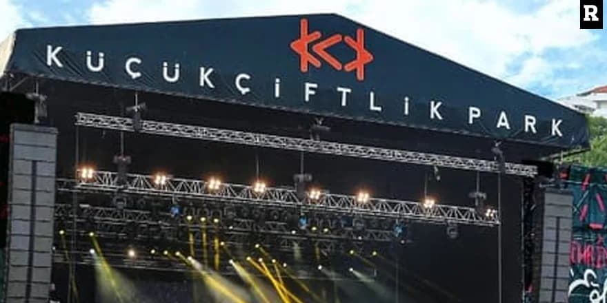 Ayakta Dans mı, Koltukta Dinleti mi? İstanbul'da Konser Mekânlarını Atmosferine Göre Tanımak