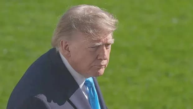 Trump'tan Zelenskiy'e mesaj: "Rusya ile müzakereleri başka birine devretme zamanı geldi"